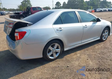 2012 Toyota Camry Se z USA, uszkodzony, nr VIN 4T1BF1FK2CU027568